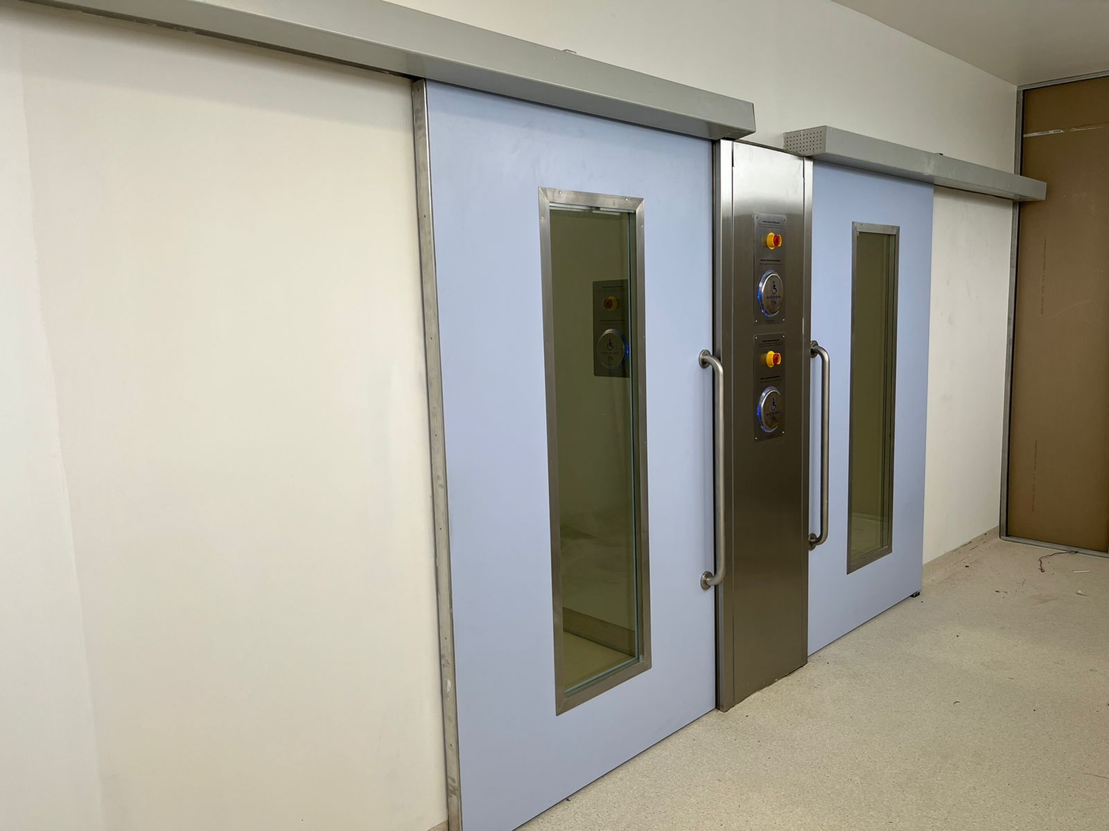 Puertas automáticas DORMA quirófano Hospital Zapopan